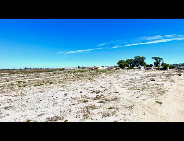 19,764M² VACANT LAND FOR SALE IN LAAIPLEK